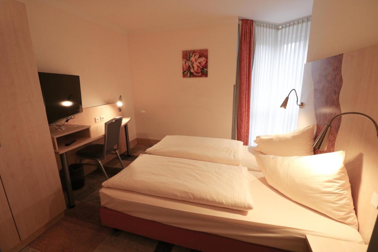 Petul Apart Hotel Ernestine Essen Extérieur photo
