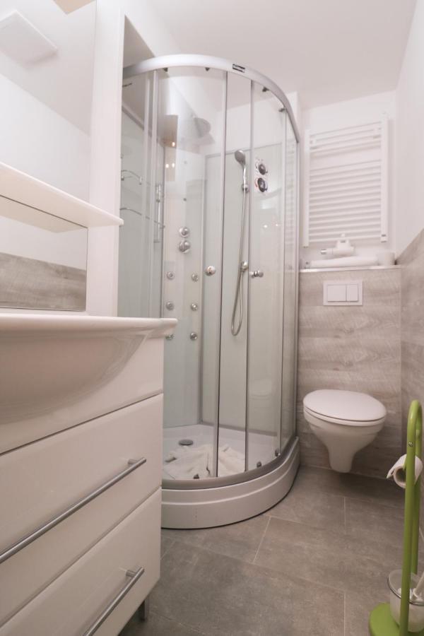 Petul Apart Hotel Ernestine Essen Extérieur photo