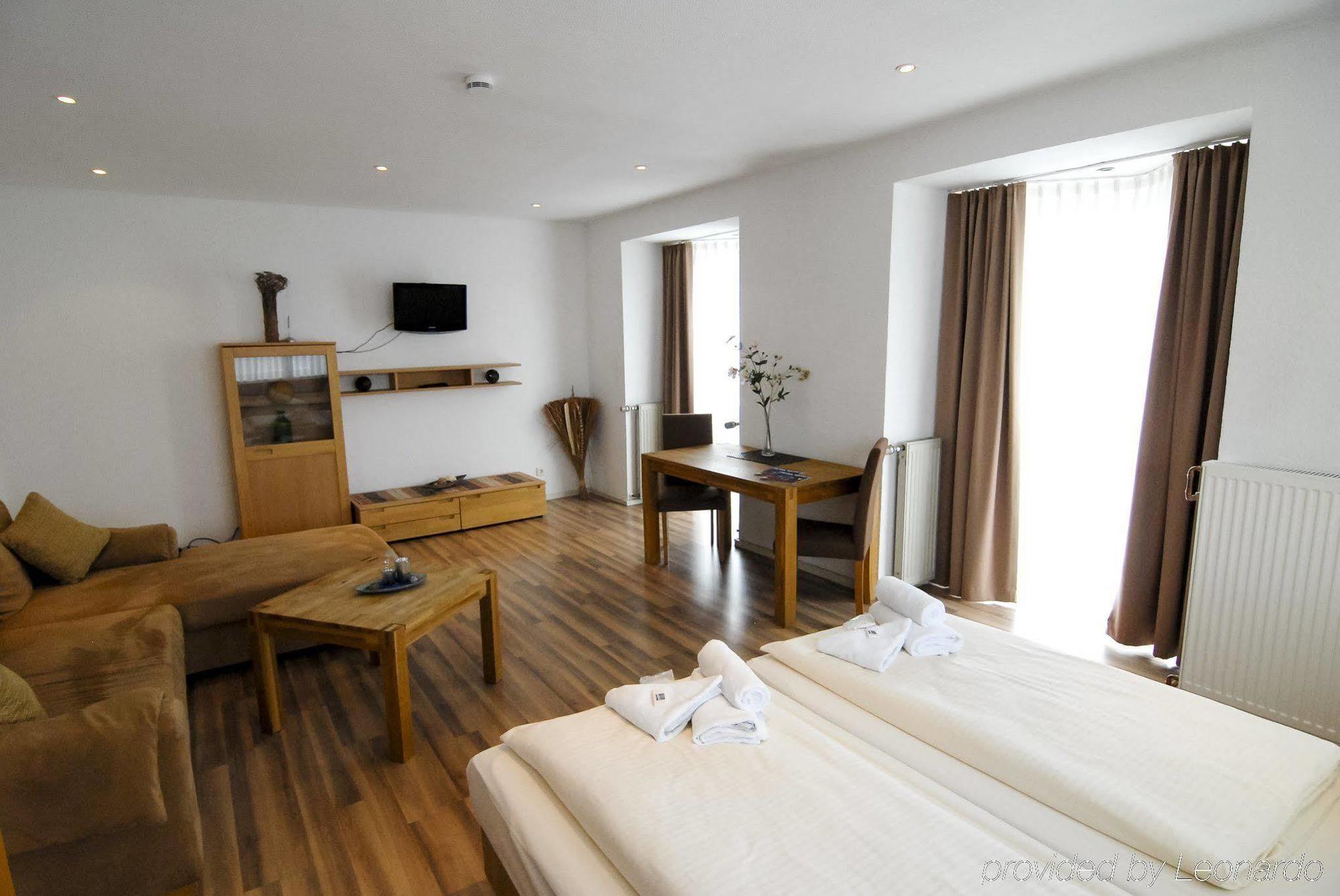 Petul Apart Hotel Ernestine Essen Extérieur photo